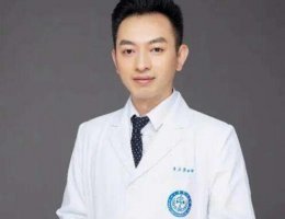 成都假体隆胸医生排行榜