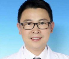 成都颧骨内推医生？详细了解一下资料