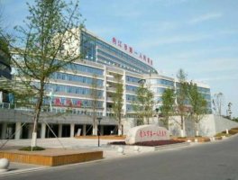 内江一院可以做眼袋吗?多少钱?哪位医生技术好?附案例