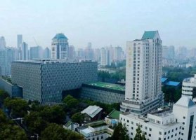 南京鼓楼医院可以做吸脂手术吗?多少钱?大腿抽脂案例