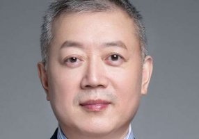 中山眼科余克明做半飞秒吗?在学术和科研方面也取得了显著成就 中山眼科余克明做半飞秒吗?在学术和科研方面也取得了显著成就