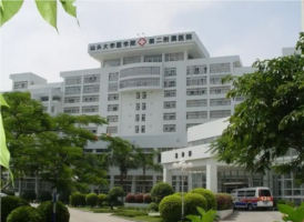 汕头附二口腔门诊几点上班?技术点评+种植牙案例