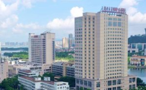 厦门大学附属中山医院玻尿酸泪沟术后案例|技术测评怎么样?医院实力分析
