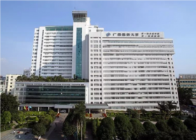 广西医科大去眼袋手术多少钱费用?实力医生介绍+去眼袋案例 广西医科大去眼袋手术多少钱费用?实力医生介绍+去眼袋案例