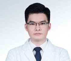 吸脂林高萍医生怎么样？医生技术精湛，术后肌肤没有凹凸不平的情况出现