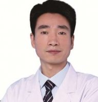 整形医生何林华怎么样？医生对眼部整形，鼻部整形等服务有丰富经验