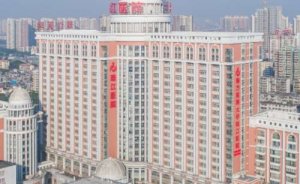 珠海珠江医院双眼皮怎么样？齐向东、陈伯华、陈兵医生能够设计流畅自然的双