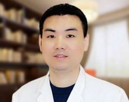 太原做双眼皮赵景鹏怎么样?医生技术精湛,能够设计流畅的双眼皮线条 太原做双眼皮赵景鹏怎么样?医生技术精湛,能够设计流畅的双眼皮线条