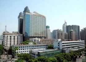 湘雅二医院方柏荣双眼皮案例，术后我爱上了自拍~
